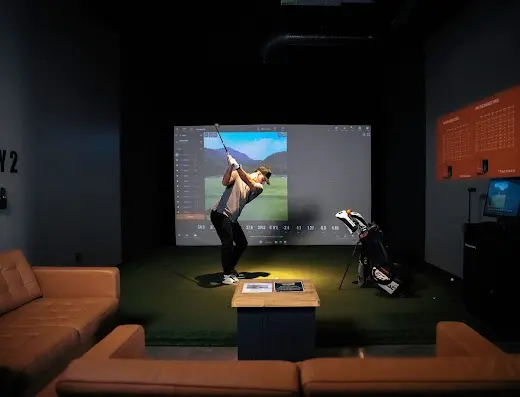 Golf simulator bay at The Back Nine Golf | Rolla, MO in Rolla