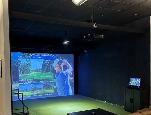Golf simulator bay at The Back Nine Golf | South Summerlin, NV in Las Vegas