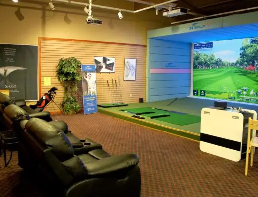Fitting bay with screen at BirdieFinish Golf in Fairview, OR