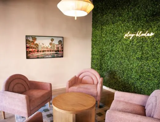 Blades Golf Lounge