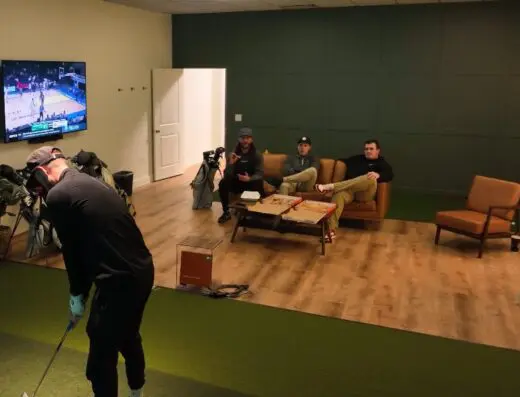 Buckets Indoor Golf