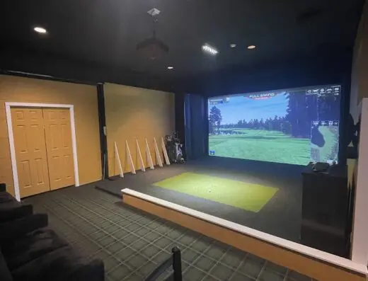 Cobblestone Indoor Golf