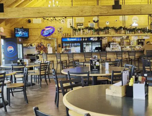 Deer Ridge Golf Club & Black Dog Tavern