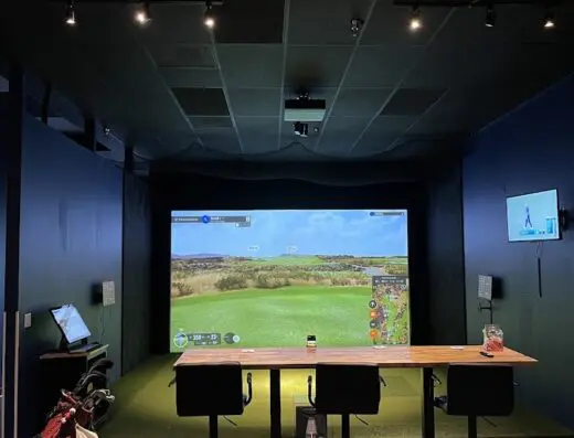 Divot Golf Club