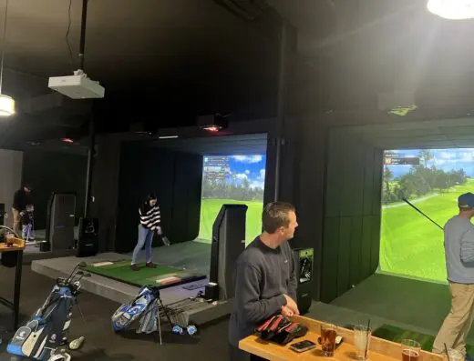 Dunes Golf and Bar