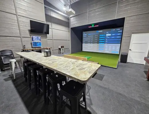 Inside Evolve Golf - indoor golf in Fargo, ND