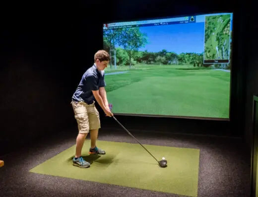 Halfway House Indoor Golf