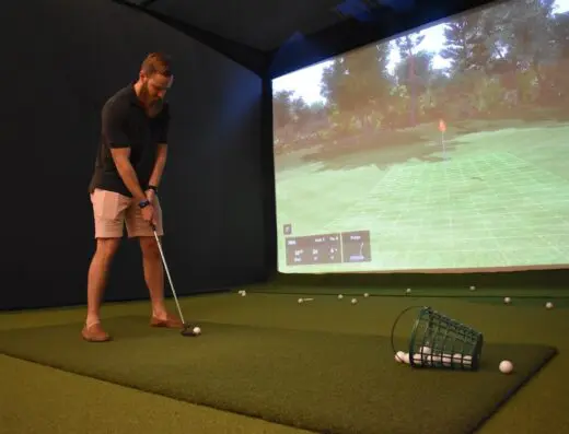 MIT Recreation – Indoor Golf Range