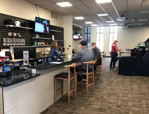 Bar and lounge at Range Time Golf in Sturtevant, WI