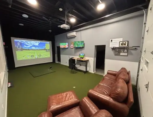 Inside SIMGOLFNOW - indoor golf in Rochester, NY