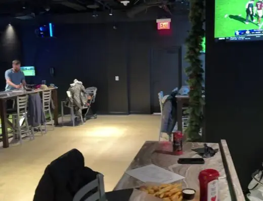 Swing Loose Indoor Golf