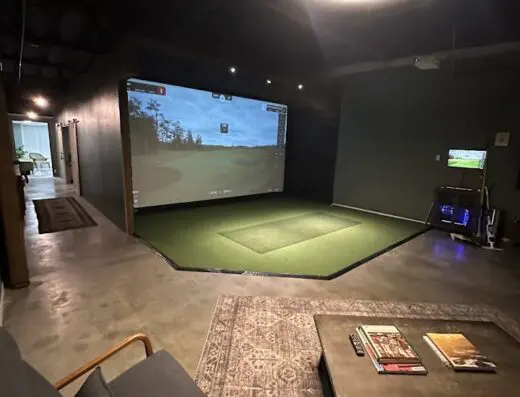 Swingeasy Golf Club – Monrovia