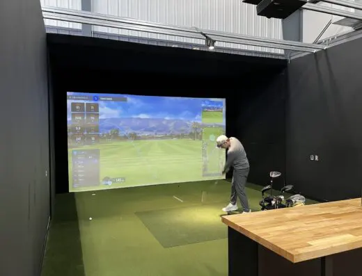 Tee Box Golf House