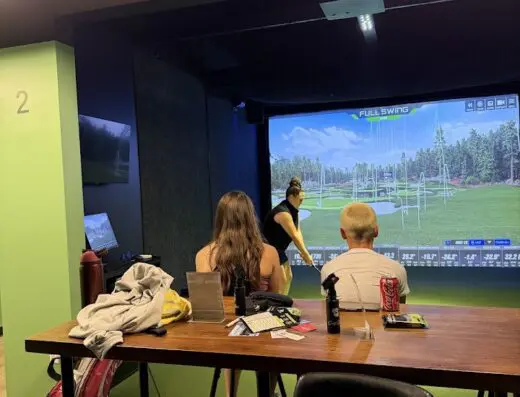 Inside The Back Nine Golf Aledo-Willow Park, TX - indoor golf simulator venue