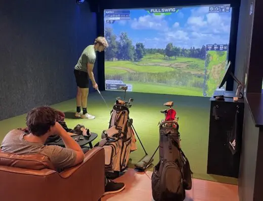 Inside The Back Nine Golf Huntsville, AL - indoor golf simulator venue
