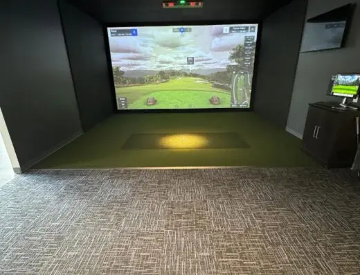 Inside The Clubhouse - Owatonna Indoor Golf - indoor golf simulator venue