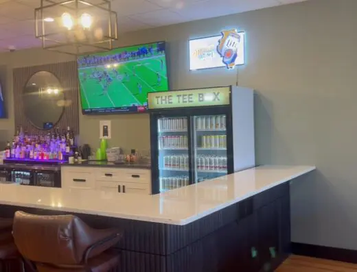 Inside The Tee Box - indoor golf in Spring Valley, IL