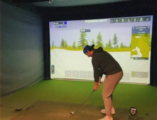 UP Indoor Golf