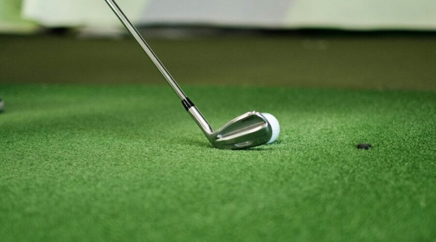 Golf Simulator Screens: Complete Guide to Impact, Projector & Hitting Screens in 2026