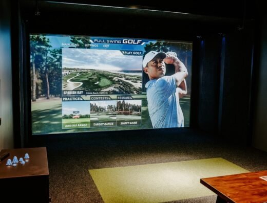 Links and Drinks Indoor Golf and Sports Bar