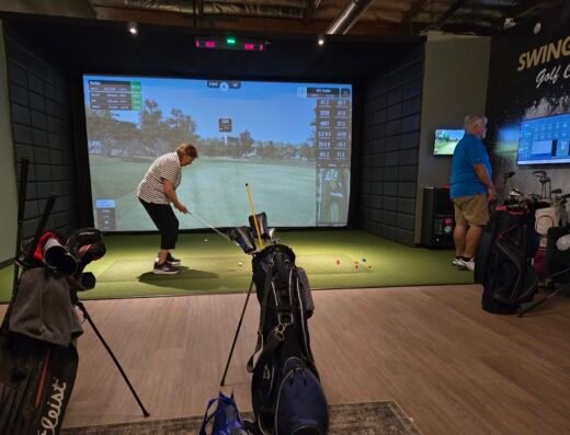 Golf simulator bay at Swingeasy Golf Club - Yorba Linda in Yorba Linda