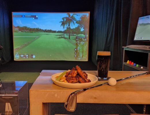The Clubhouse | Eat • Drink • Golf