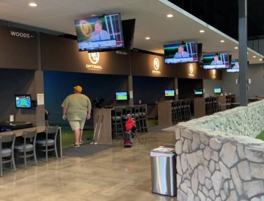 Lounge and bar area at Optimal Performance Golf in Maple Grove, MN